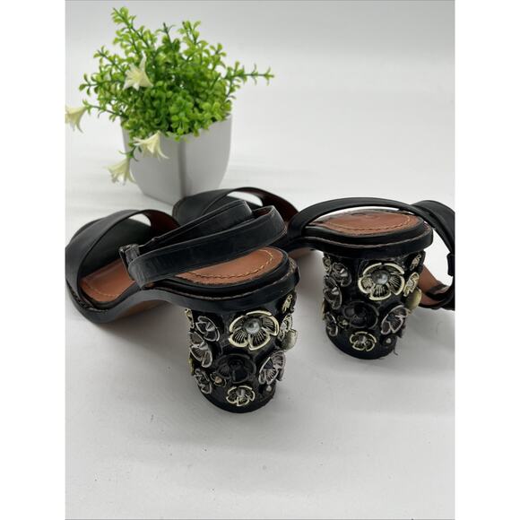 Coach Shoes Design Metal Flower Heels Women Size 6 Black Scrappy Buckle - Picture 1 of 10